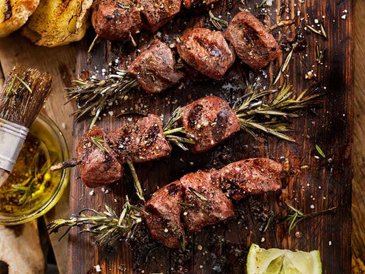 🔥🥩 BBQ Beef Rosemary Skewers 🌿🍢
