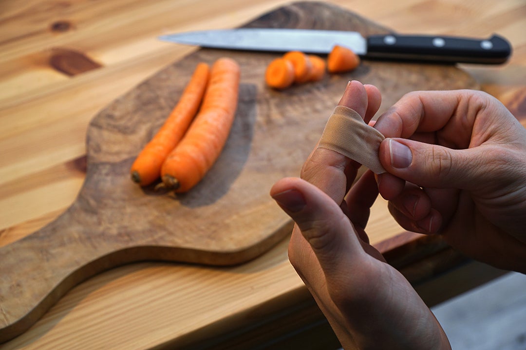 Can cayenne pepper be used in an emergency?
