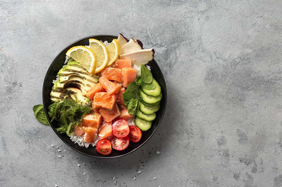 🥗 Spicy Salmon Poke Bowl