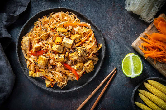 🥡 Spicy Vegan Pad Thai with Tofu
