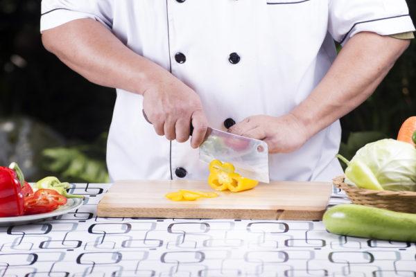 There’s a Right Way to Cut Chili Peppers